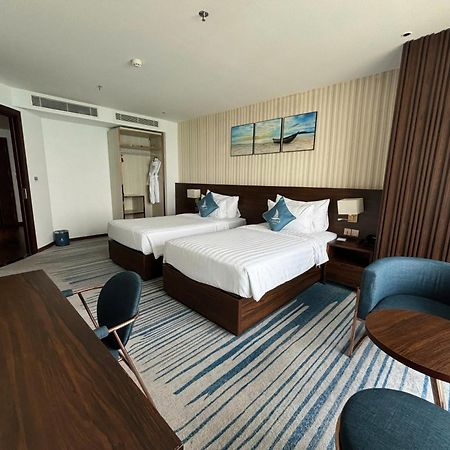 Canvas Danang Beach Hotel Da Nang Exterior foto