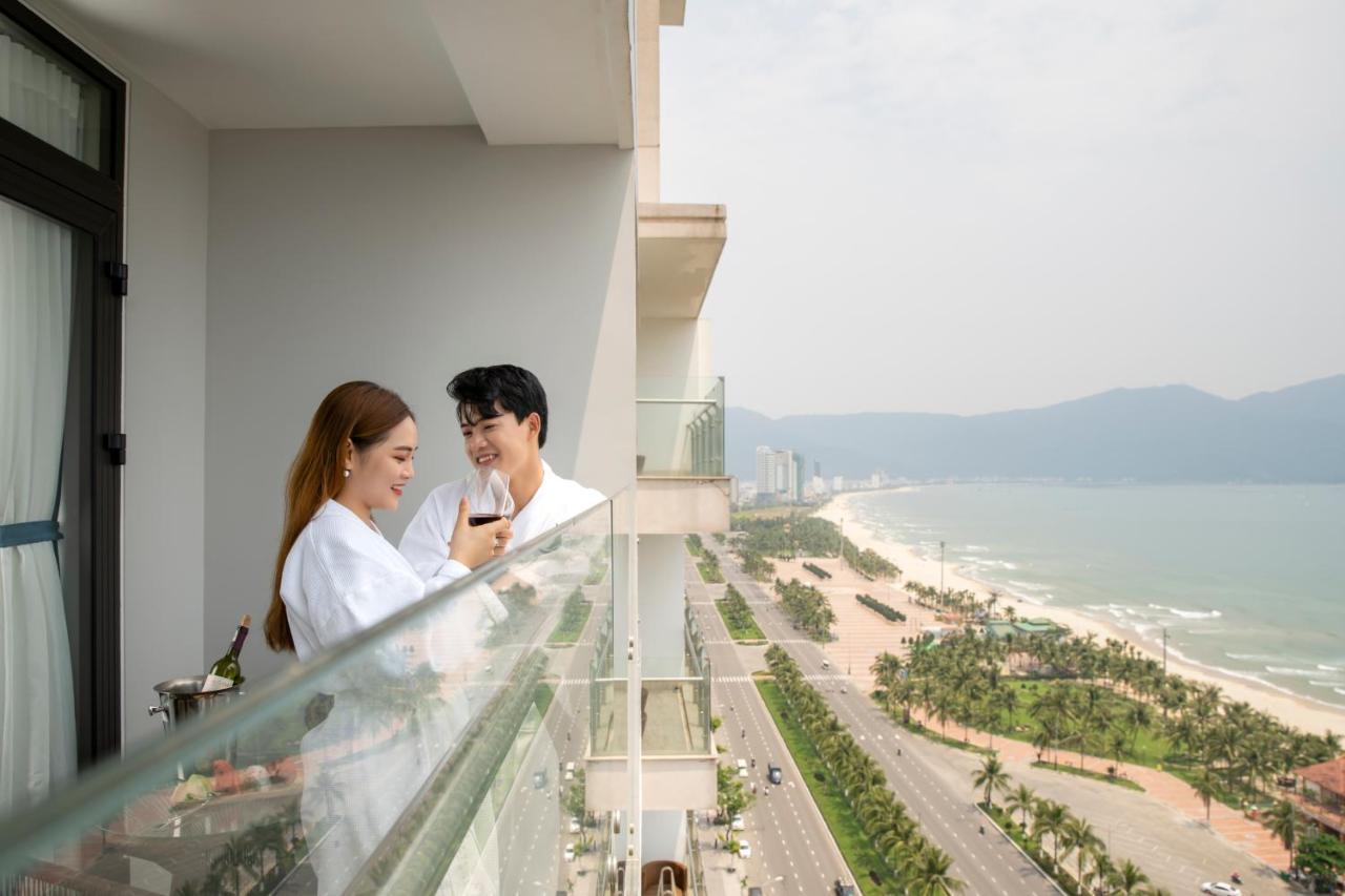 Canvas Danang Beach Hotel Da Nang Exterior foto