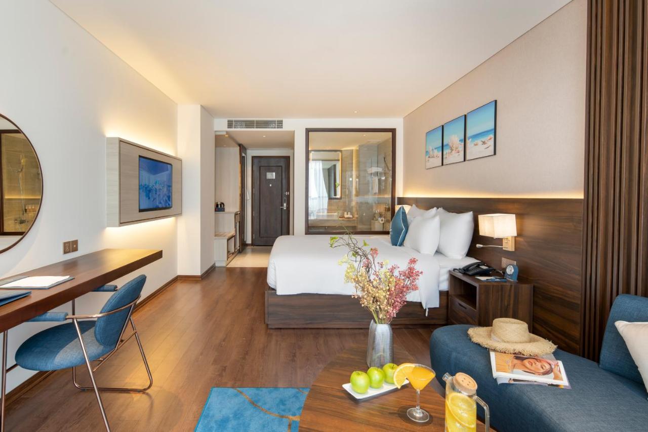 Canvas Danang Beach Hotel Da Nang Exterior foto