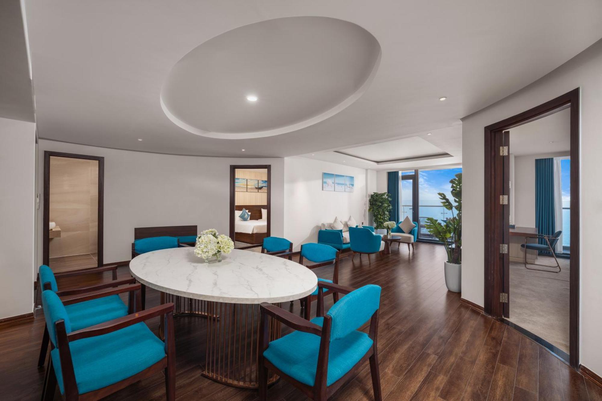 Canvas Danang Beach Hotel Da Nang Exterior foto