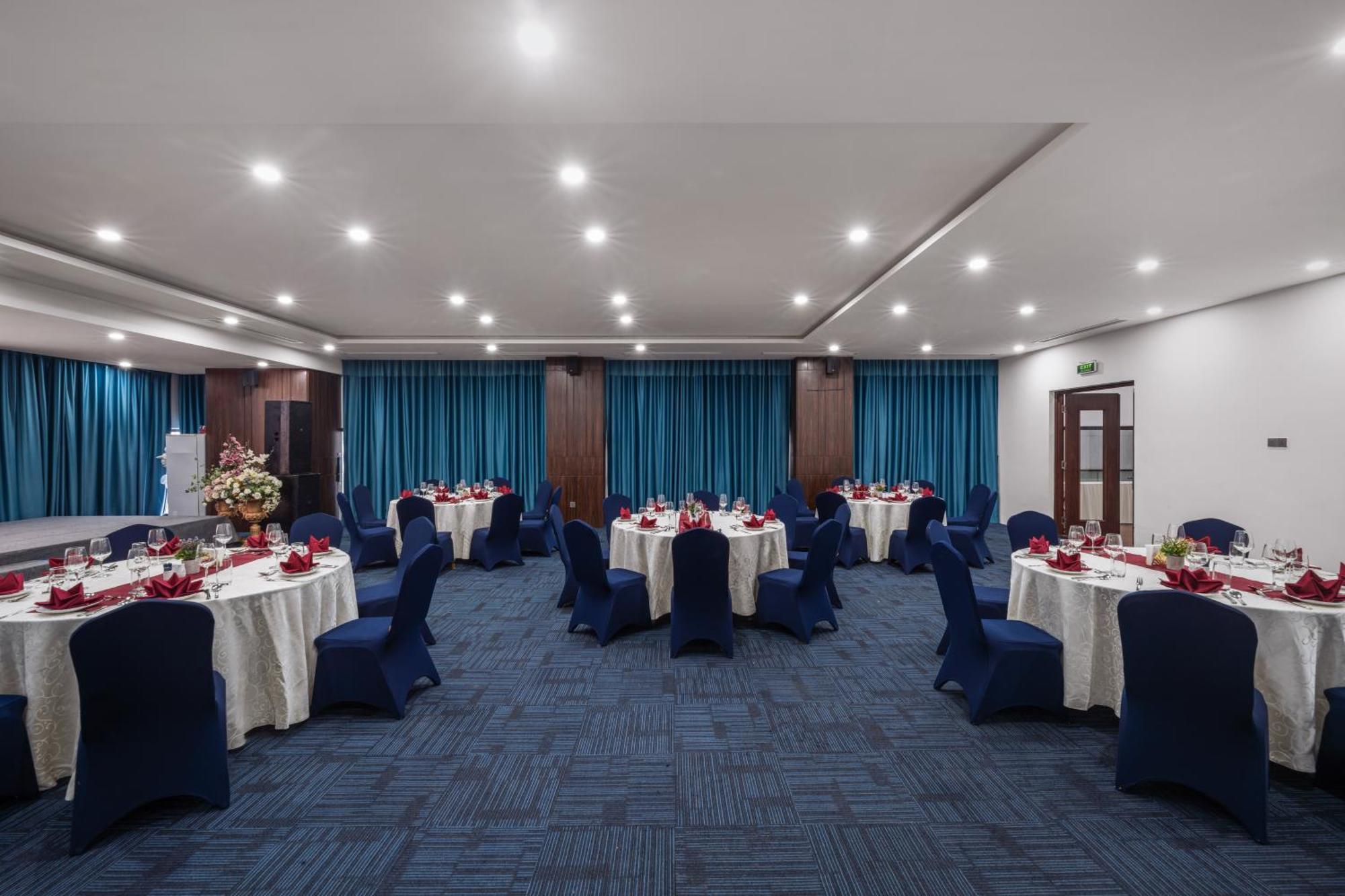 Canvas Danang Beach Hotel Da Nang Exterior foto