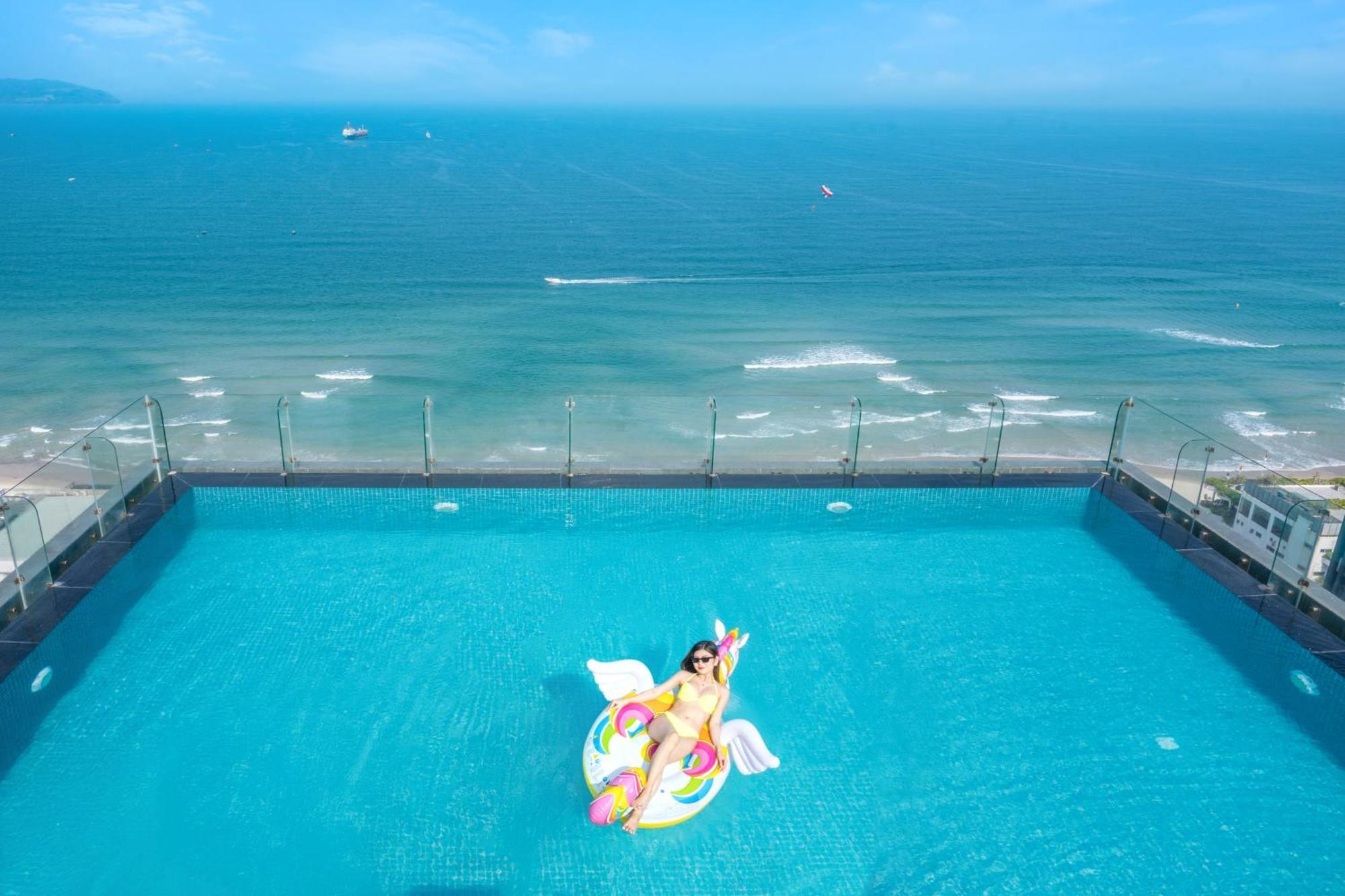Canvas Danang Beach Hotel Da Nang Exterior foto